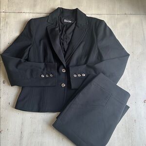 7th Avenue Design Studio black fitted blazer and skirt suit